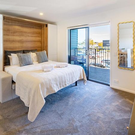 Explore From 8 Wilmer: Upper Level Cozy Studio Christchurch Exterior photo